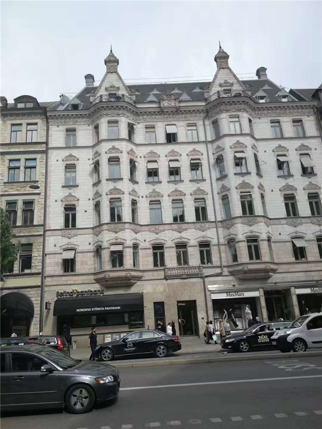 北歐+俄羅斯14日游集錦 沙尼亞首都塔林、諾貝爾文學(xué)研究院、天主教堂、王宮和皇家圖書館