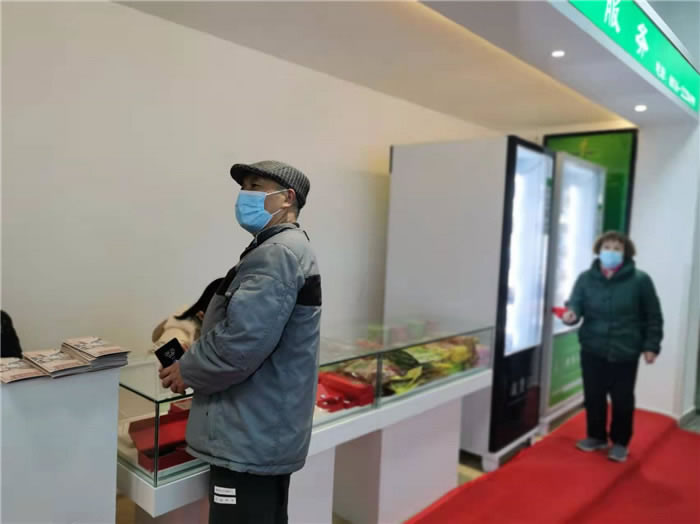 四川中青旅綿陽分社、綿陽市中旅假日旅行社、綿陽自來文化傳播有限公司24H自助售貨服務(wù)盛大開業(yè)