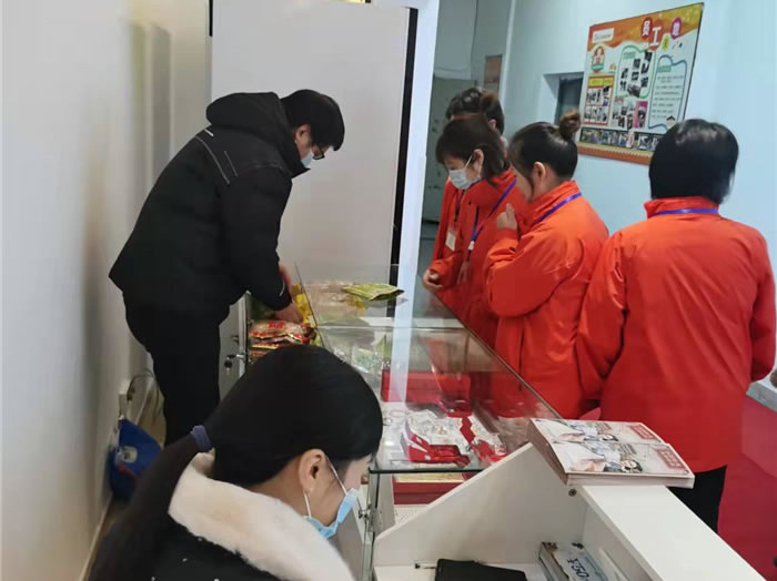 四川中青旅綿陽分社、綿陽市中旅假日旅行社、綿陽自來文化傳播有限公司24H自助售貨服務(wù)盛大開業(yè)